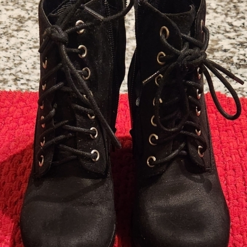 Elegant Black Lace-Up Boots for Women